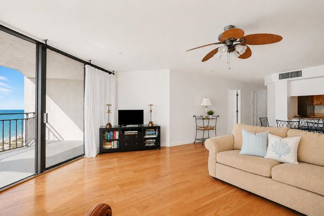 1620 N Waccamaw Dr Unit 312, Murrells Inlet, SC 29576