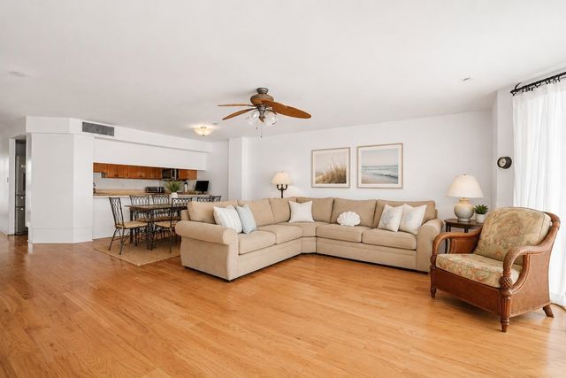 1620 N Waccamaw Dr Unit 312, Murrells Inlet, SC 29576