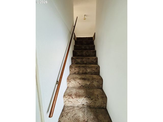 3800 E St, Springfield, OR 97478