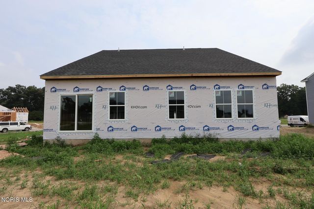 2140 Ellen Drive, Holland, OH 43528