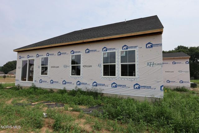 2140 Ellen Drive, Holland, OH 43528