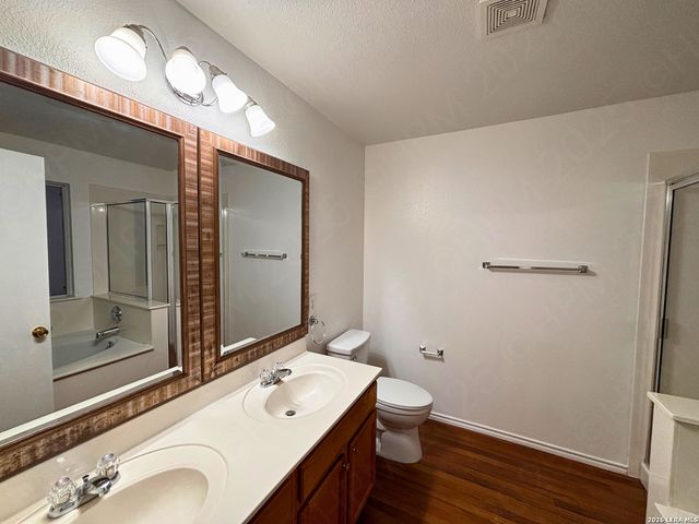 8031 Ferndale Oaks, San Antonio, TX 78249