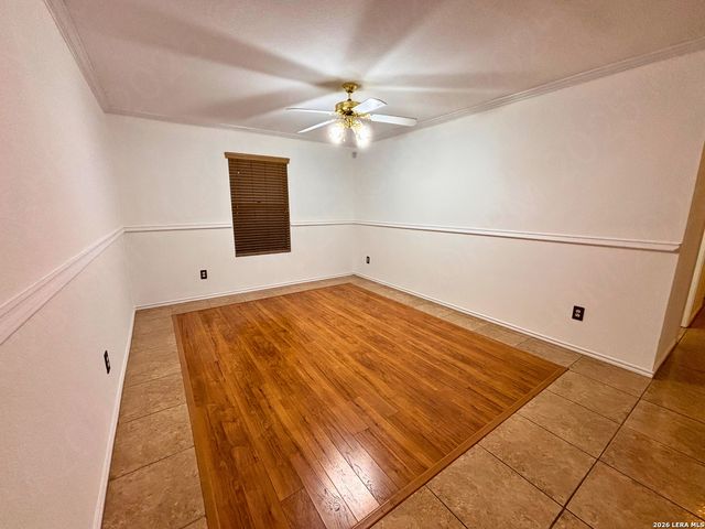 8031 Ferndale Oaks, San Antonio, TX 78249