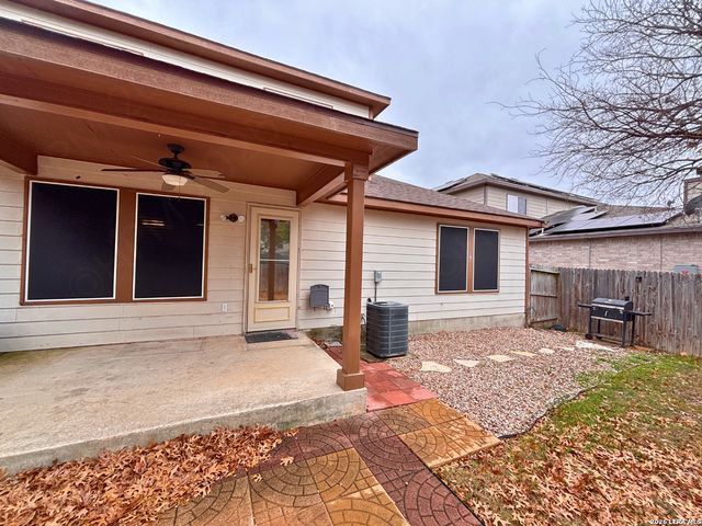 8031 Ferndale Oaks, San Antonio, TX 78249