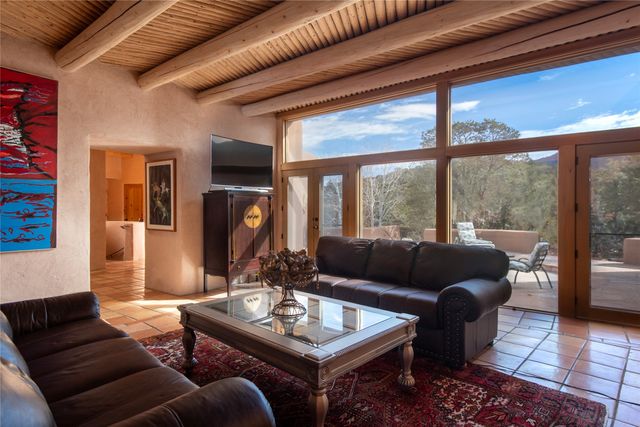 870 Paseo de Don Carlos, Santa Fe, NM 87501