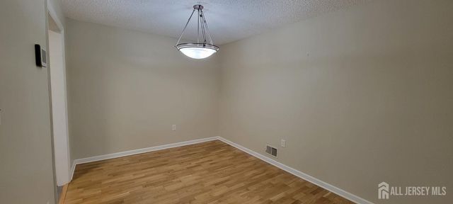 43 Crabapple Lane, Franklin, NJ 08823