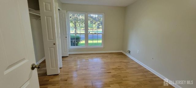 43 Crabapple Lane, Franklin, NJ 08823