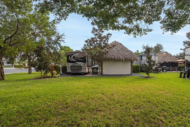 204 N Cortez Drive 204, Margate, FL 33068