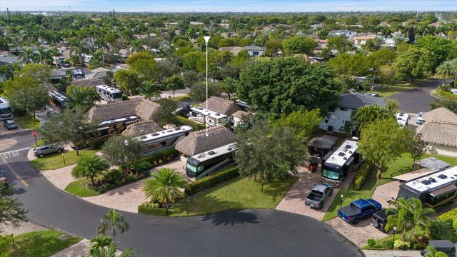 204 N Cortez Drive 204, Margate, FL 33068