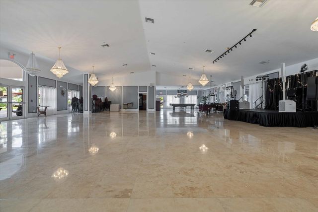 204 N Cortez Drive 204, Margate, FL 33068