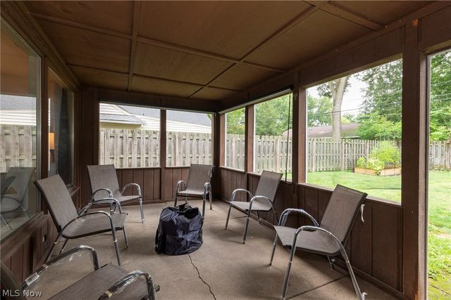 131 Edgewood Drive, Berea, OH 44017