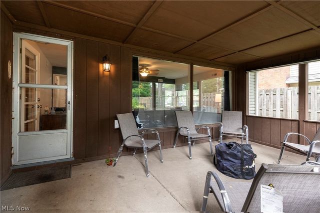 131 Edgewood Drive, Berea, OH 44017