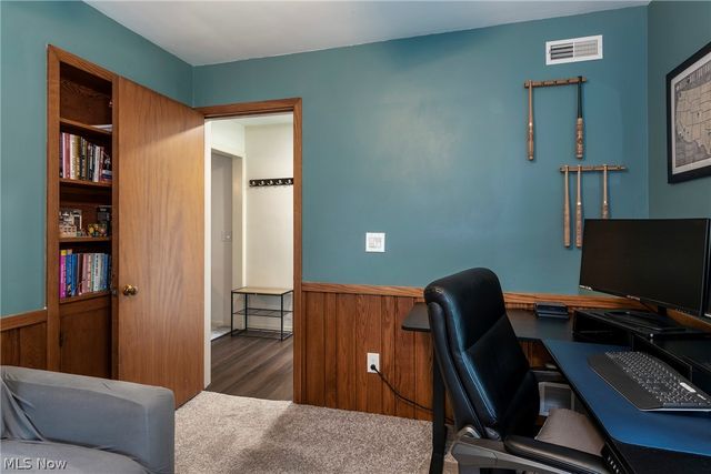 131 Edgewood Drive, Berea, OH 44017