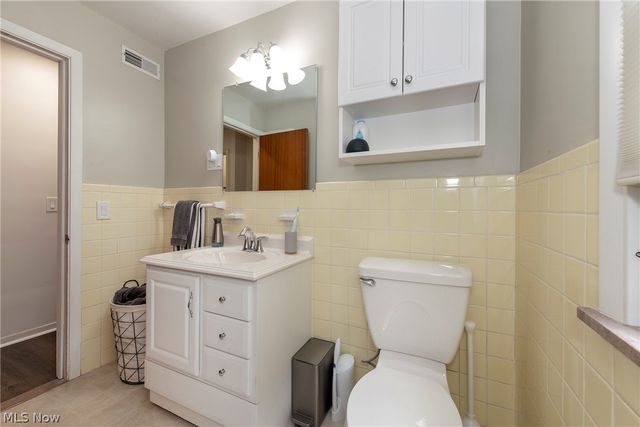 131 Edgewood Drive, Berea, OH 44017