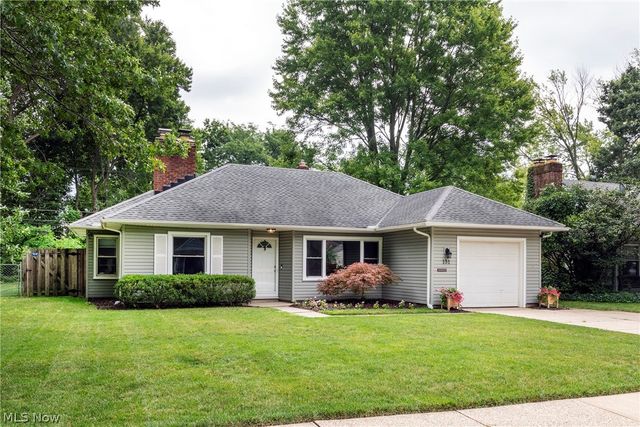 131 Edgewood Drive, Berea, OH 44017