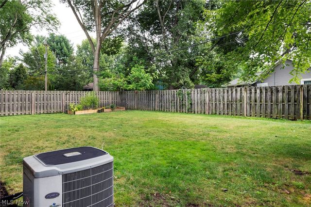 131 Edgewood Drive, Berea, OH 44017