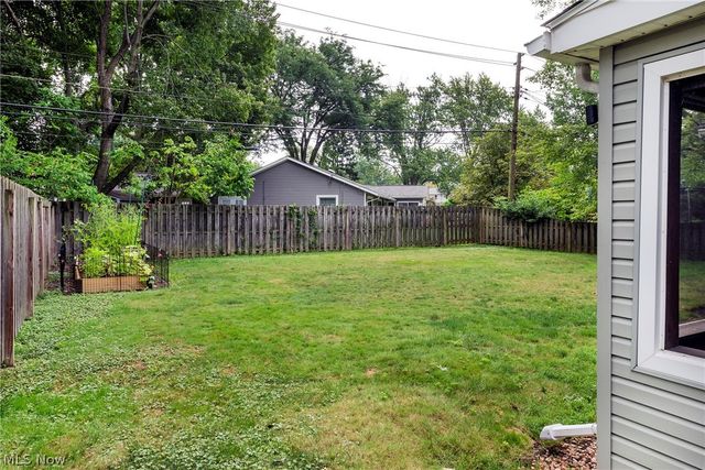 131 Edgewood Drive, Berea, OH 44017