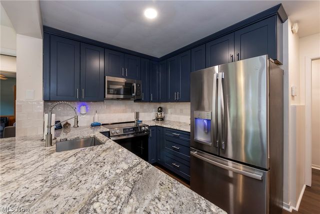 131 Edgewood Drive, Berea, OH 44017