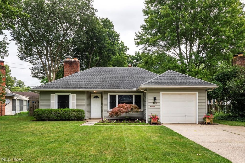 131 Edgewood Drive, Berea, OH 44017
