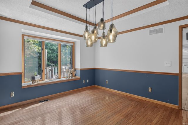 7107 Pine Lake Road, Fort Wayne, IN 46814