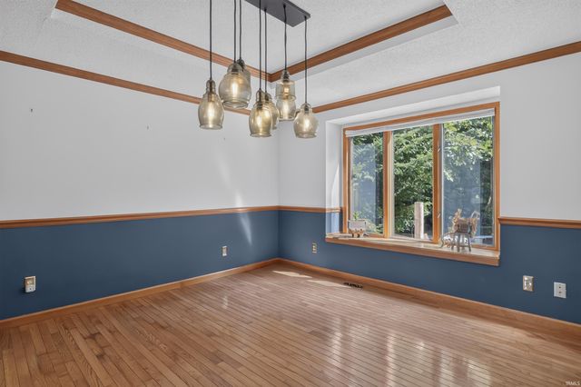 7107 Pine Lake Road, Fort Wayne, IN 46814