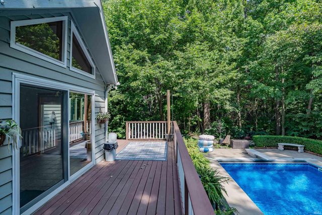 7107 Pine Lake Road, Fort Wayne, IN 46814