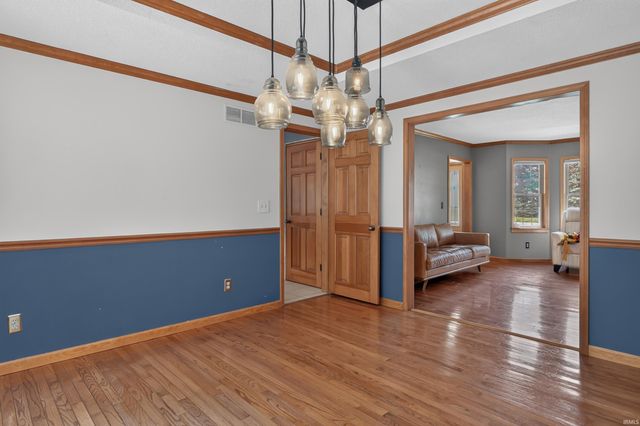 7107 Pine Lake Road, Fort Wayne, IN 46814