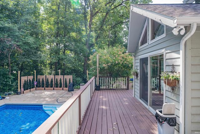 7107 Pine Lake Road, Fort Wayne, IN 46814