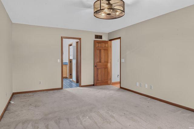 7107 Pine Lake Road, Fort Wayne, IN 46814