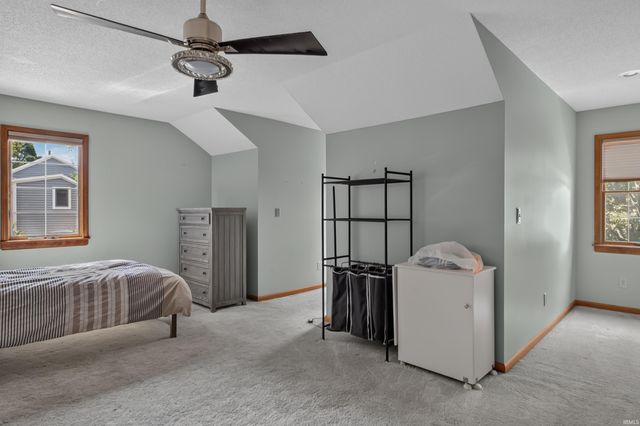 7107 Pine Lake Road, Fort Wayne, IN 46814