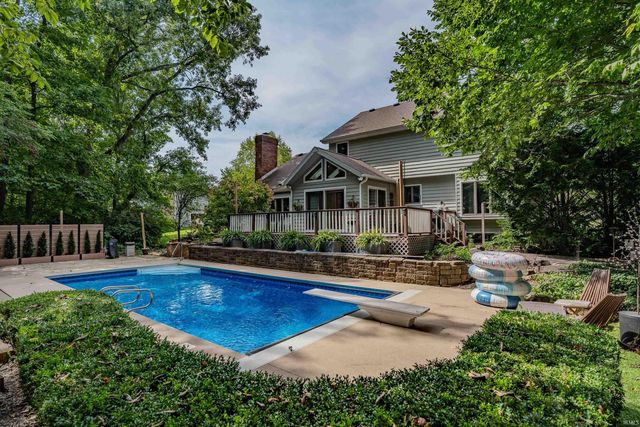 7107 Pine Lake Road, Fort Wayne, IN 46814