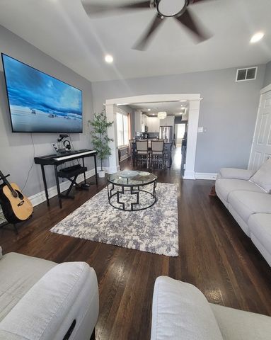 1220 S 59th Court, Cicero, IL 60804