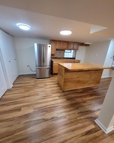 1220 S 59th Court, Cicero, IL 60804