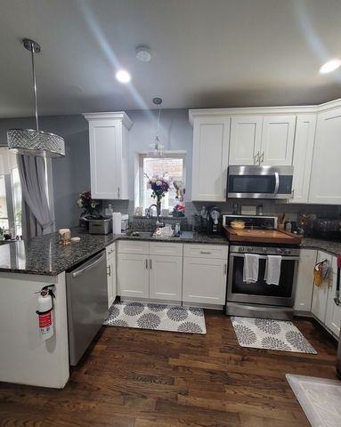 1220 S 59th Court, Cicero, IL 60804