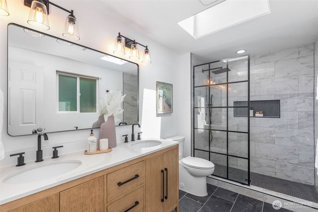 300 Mt. Pilchuck Avenue SW, Issaquah, WA 98027