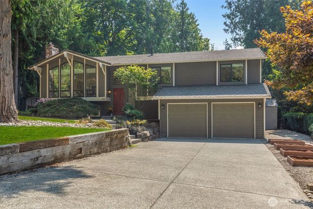 300 Mt. Pilchuck Avenue SW, Issaquah, WA 98027