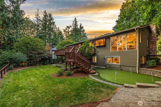 300 Mt. Pilchuck Avenue SW, Issaquah, WA 98027