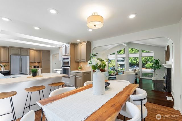 300 Mt. Pilchuck Avenue SW, Issaquah, WA 98027