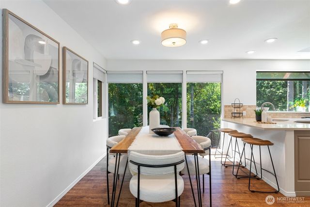 300 Mt. Pilchuck Avenue SW, Issaquah, WA 98027
