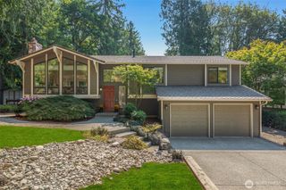 300 Mt. Pilchuck Avenue SW, Issaquah, WA 98027