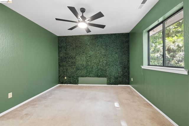 22255 W Crystal Falls CT, Sonora, CA 95370