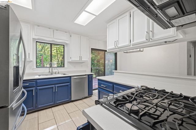 22255 W Crystal Falls CT, Sonora, CA 95370