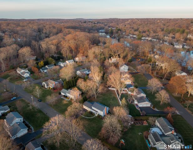 845 Mountain Laurel Road, Fairfield, CT 06824