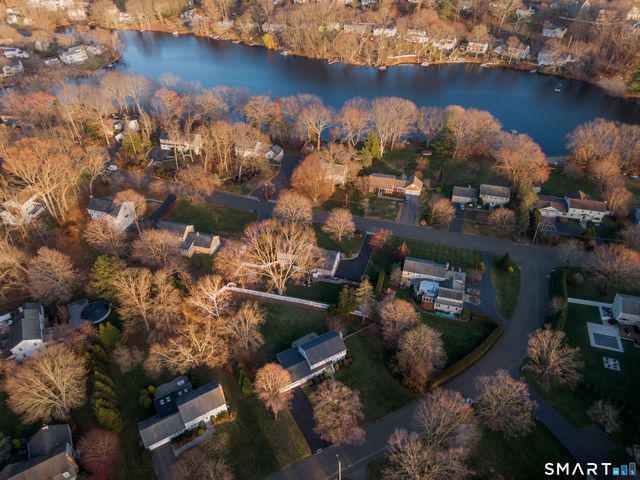 845 Mountain Laurel Road, Fairfield, CT 06824