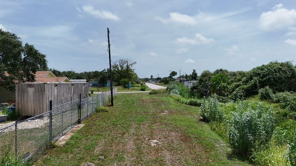 400 N 13, Aransas Pass, TX 78336 — photo 4