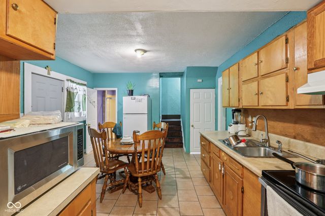 1129 Trowbridge Street, Indianapolis, IN 46203