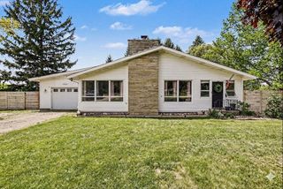 9010 73rd Street, South Haven, MI 49090