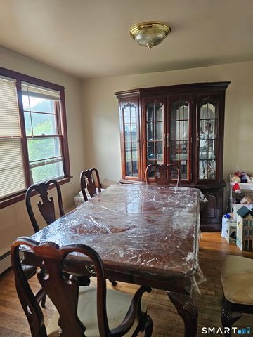 849 Wintergreen Avenue, Hamden, CT 06514