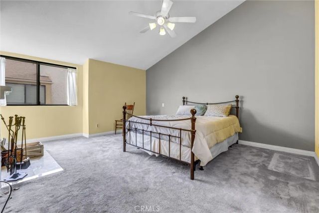 18242 Burbank Boulevard 8, Tarzana, CA 91356