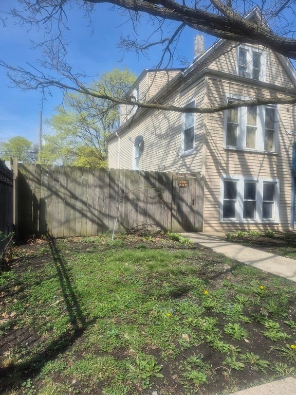 4542 N Karlov Avenue, Chicago, IL 60630